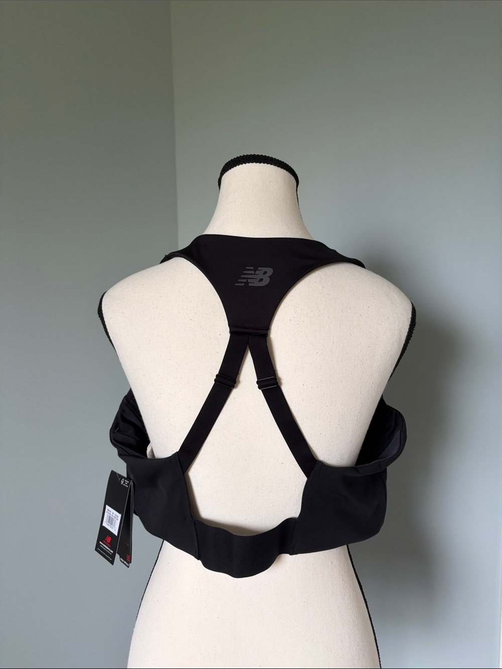 🔥🆕🔥 New Balance Power X Front-Zip High Impact Sports Bra Black - Picture 2 of 11